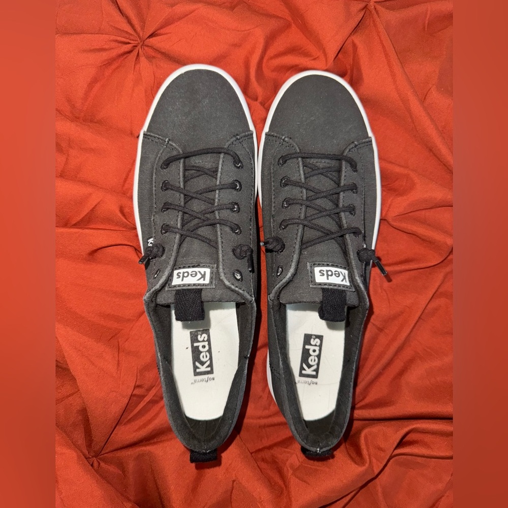 Like new ✨ Keds gray boat shoes